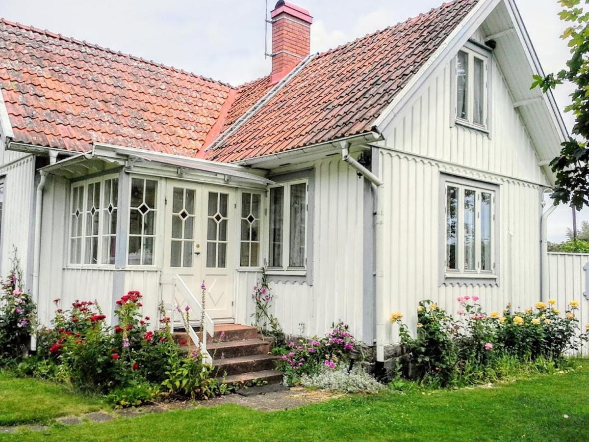 Villa Bond-Garden à Fågelmara Extérieur photo